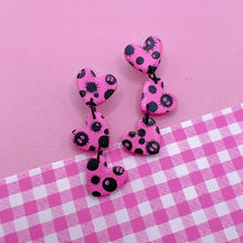 Load image into Gallery viewer, Pink and black soot sprite heart stud earrings
